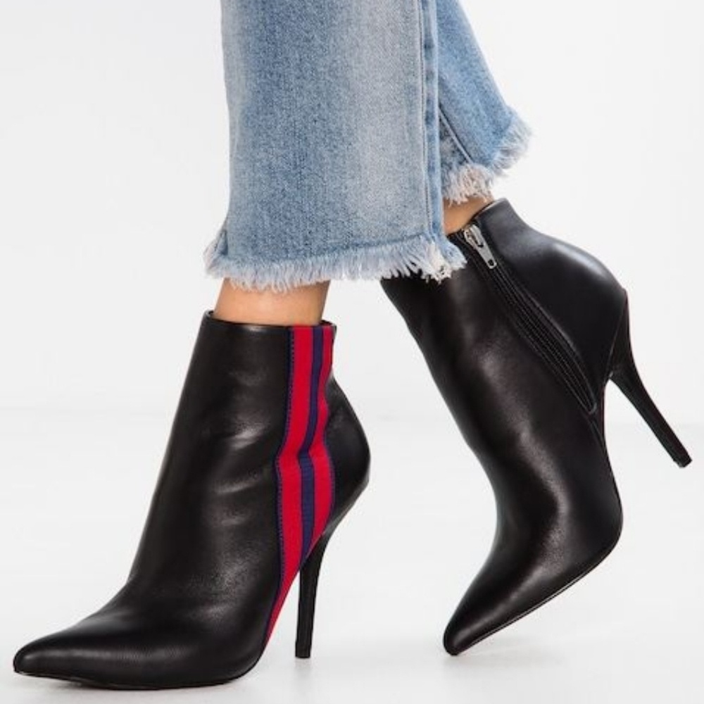 Sexy & Sporty Steve Madden Booties - Picture 2 of 8